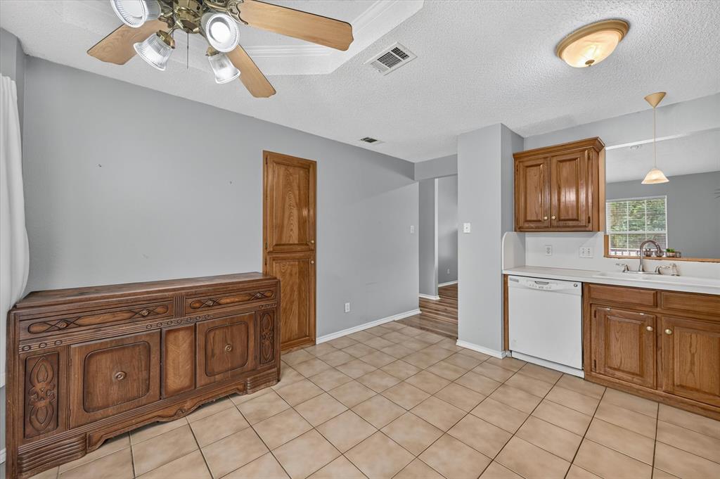 209 Pafford Street Property Photo 20