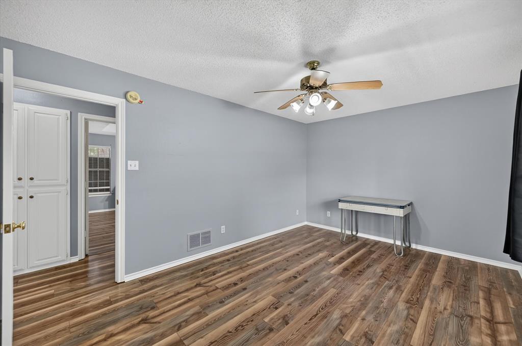 209 Pafford Street Property Photo 24