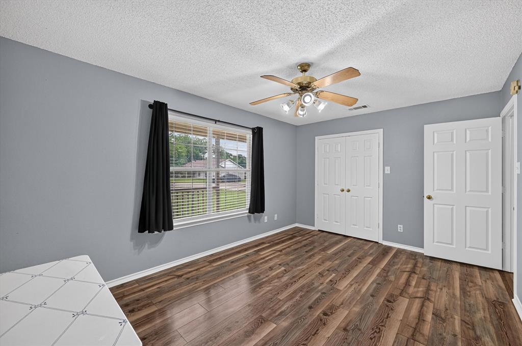 209 Pafford Street Property Photo 26