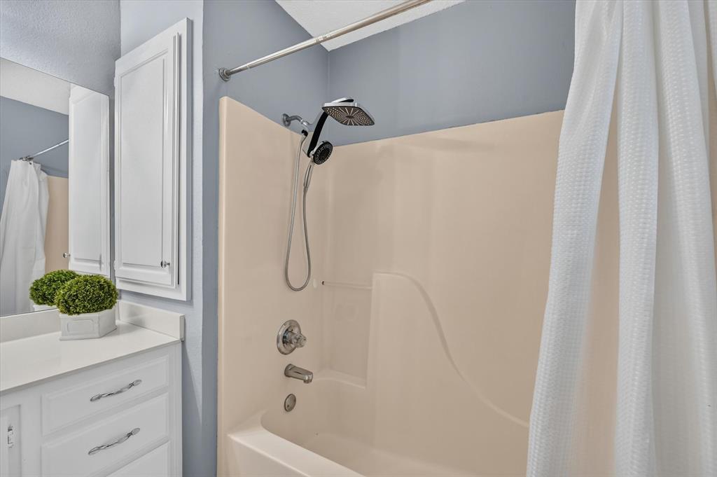 209 Pafford Street Property Photo 32
