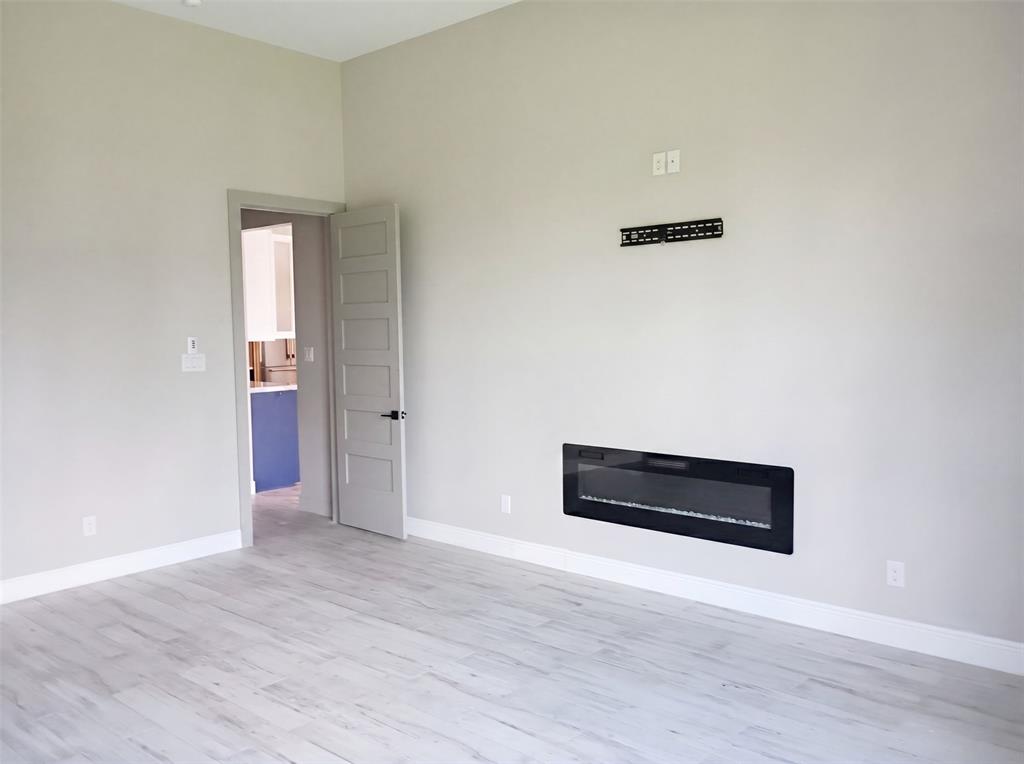 101 Windward Court Property Photo 13
