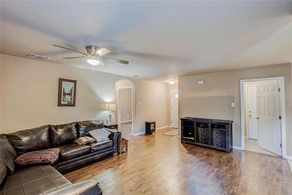 104 Richard Lane Property Photo 2