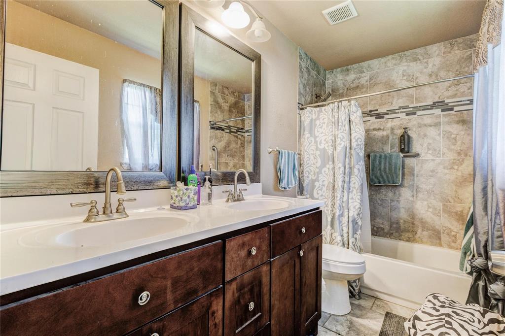 104 Richard Lane Property Photo 8