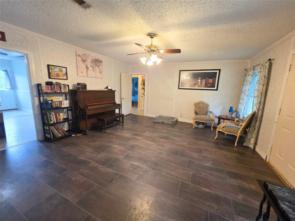4214 Valview Drive Property Photo 5