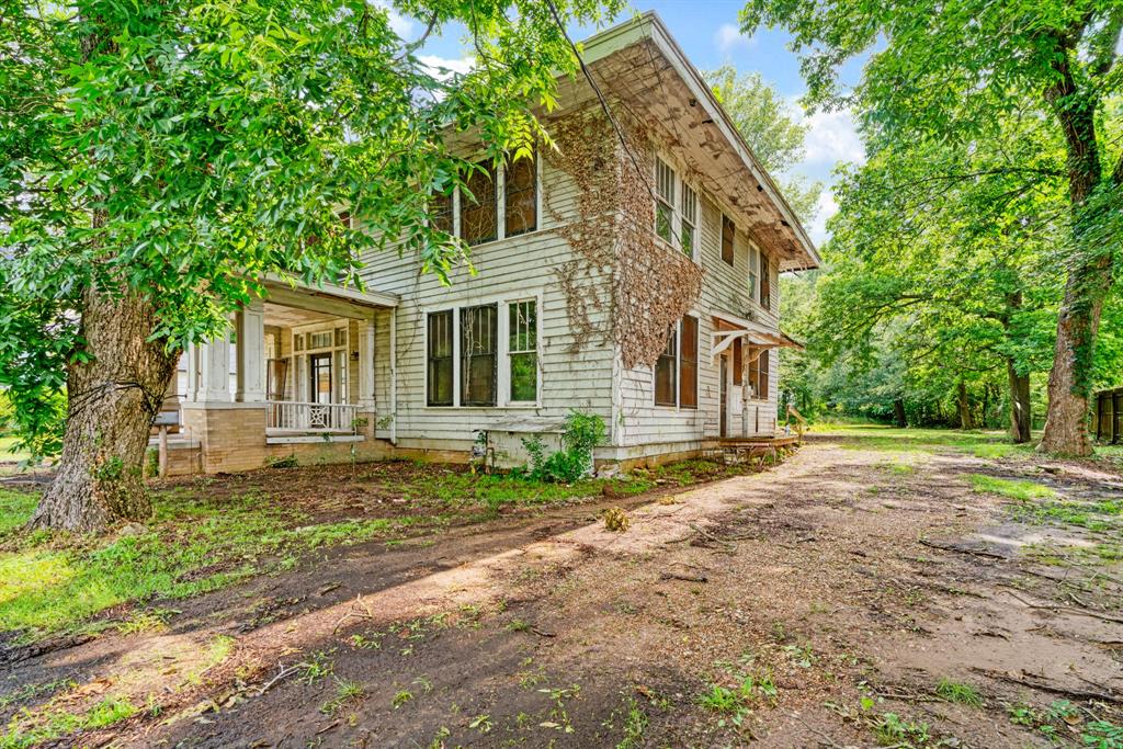 946 S Church Street Property Photo 18