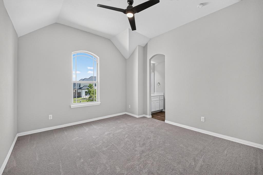 560 Featherstone Lane Property Photo 32