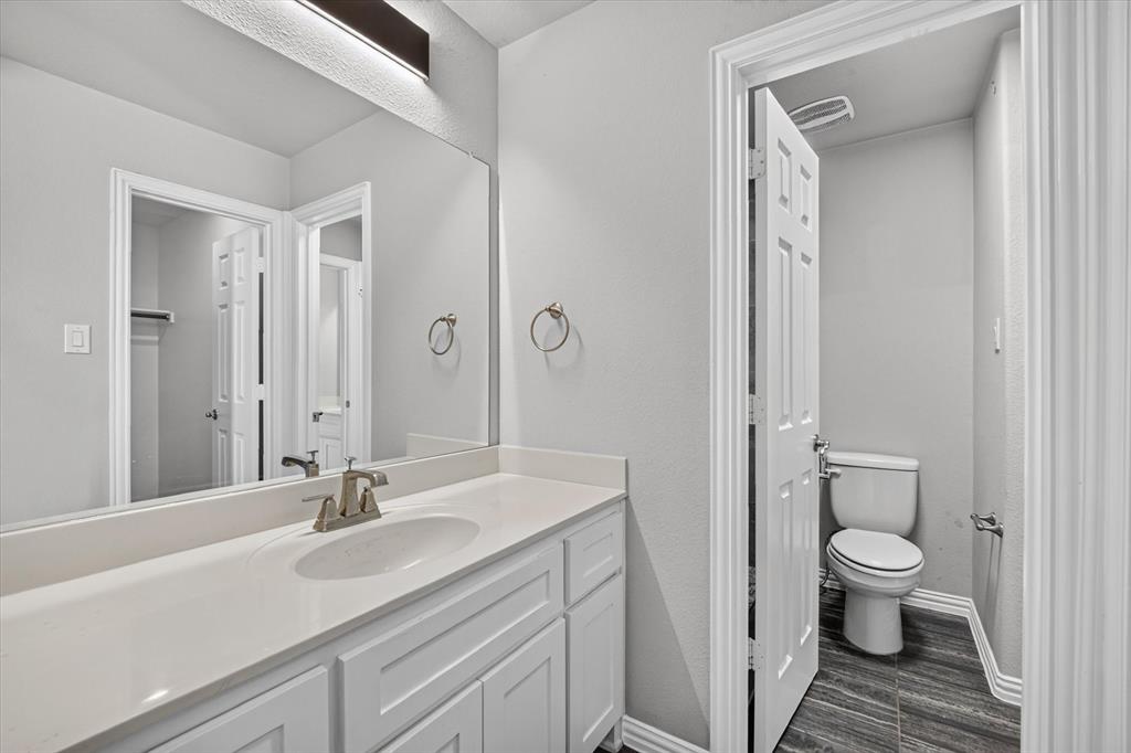 560 Featherstone Lane Property Photo 33