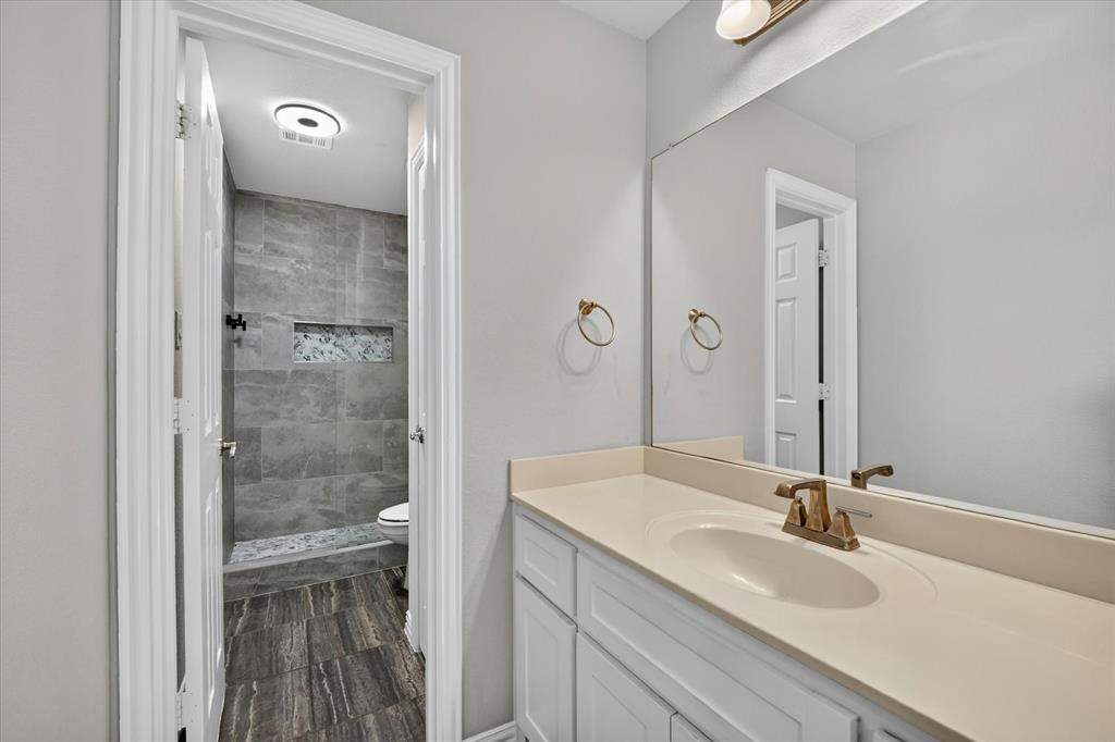 560 Featherstone Lane Property Photo 34