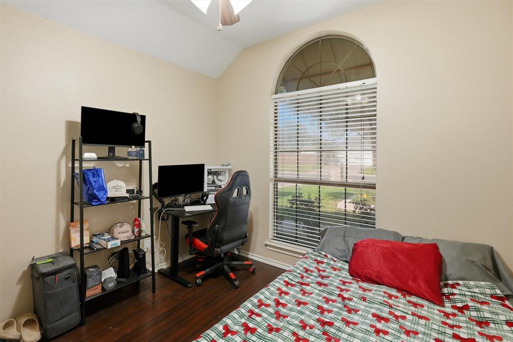 708 Hillcrest Drive Property Photo 15