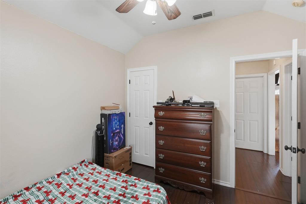 708 Hillcrest Drive Property Photo 16