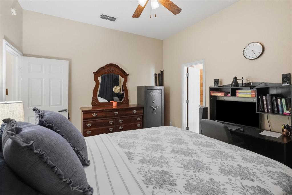708 Hillcrest Drive Property Photo 19