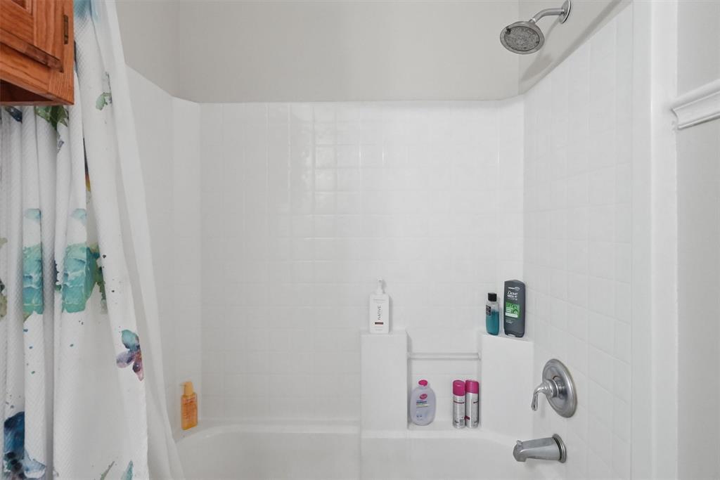 708 Hillcrest Drive Property Photo 25