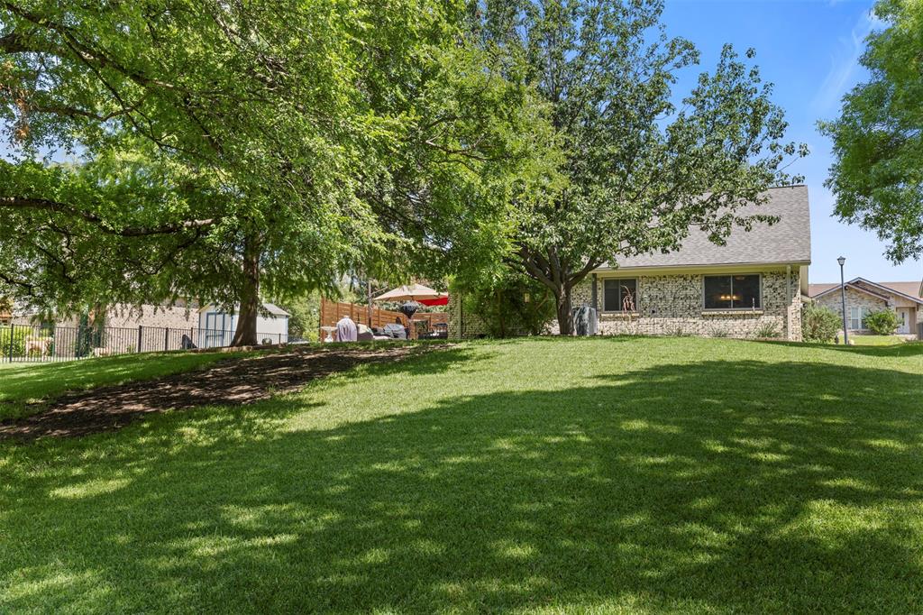 5905 Galaxie Road Property Photo 4
