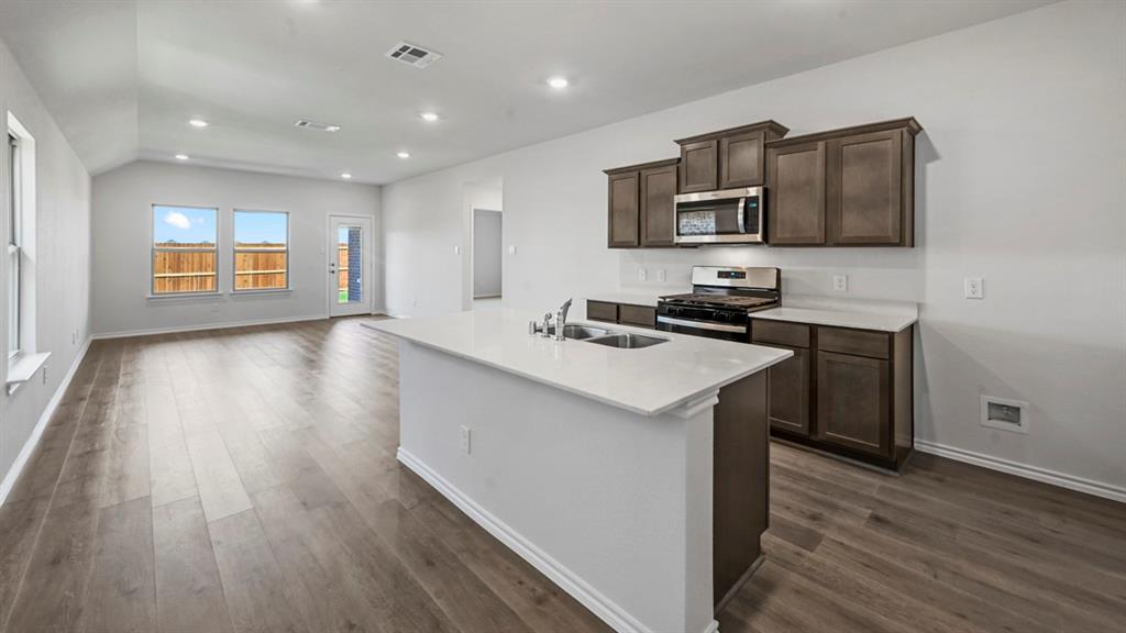 636 Sky Muse Drive Property Photo 3