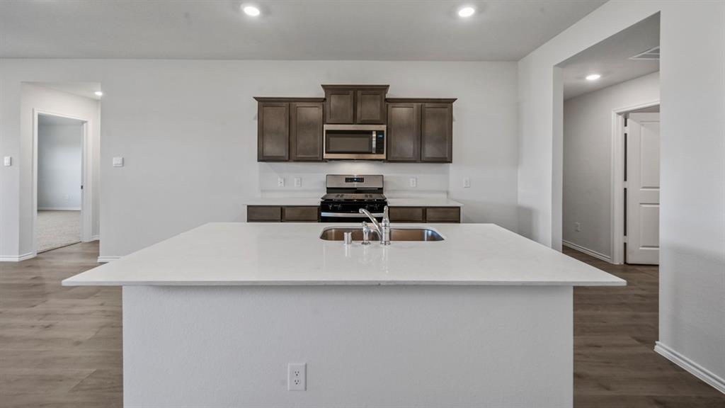 636 Sky Muse Drive Property Photo 4