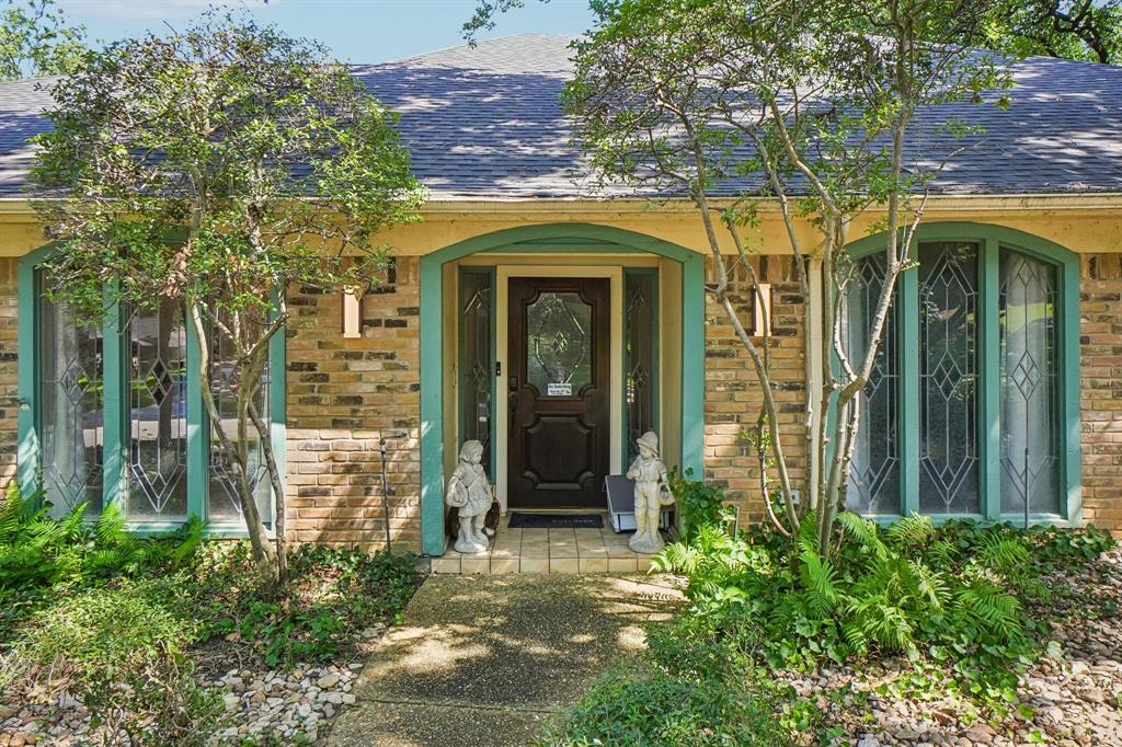 6102 Waterview Drive Property Photo 3