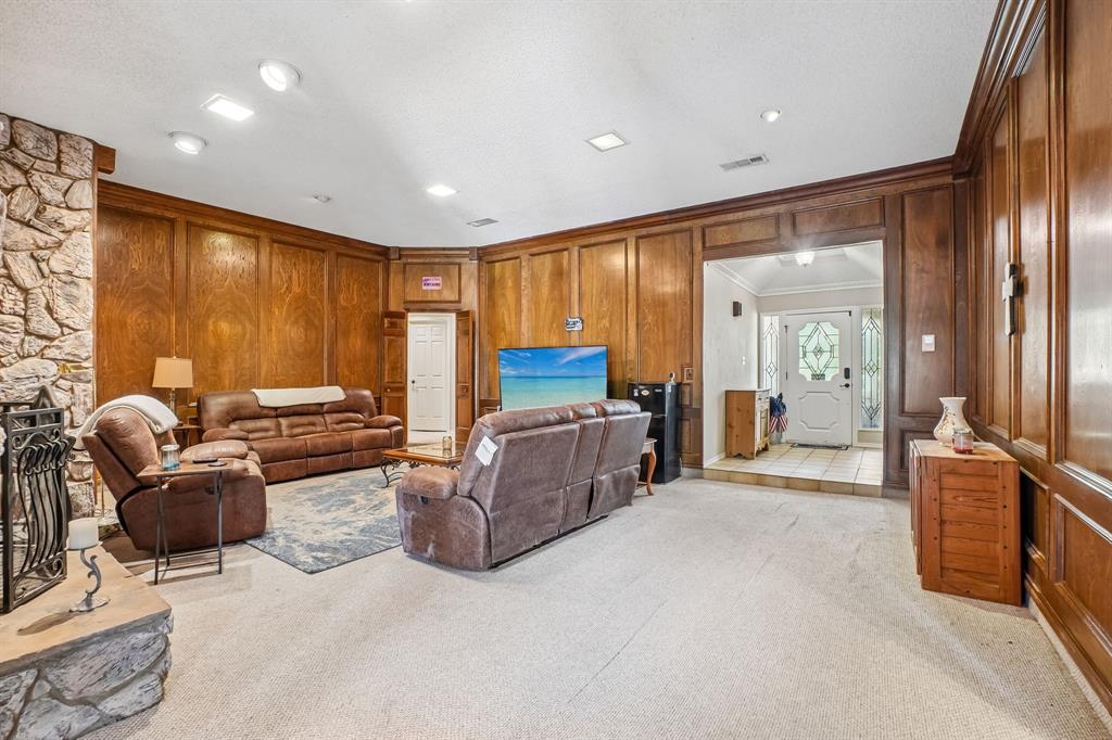6102 Waterview Drive Property Photo 6
