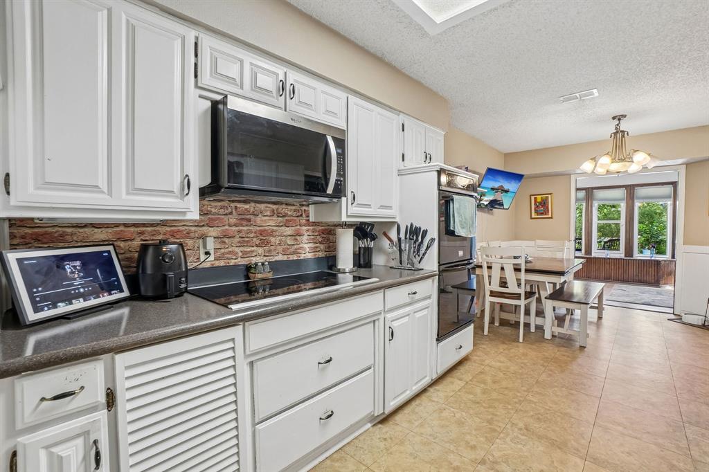 6102 Waterview Drive Property Photo 11