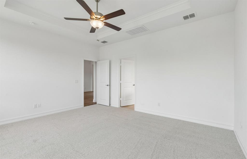 5958 Merian Drive Property Photo 9