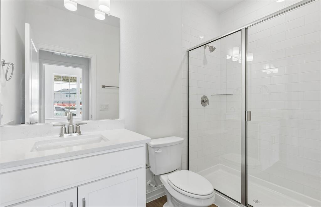 5958 Merian Drive Property Photo 13