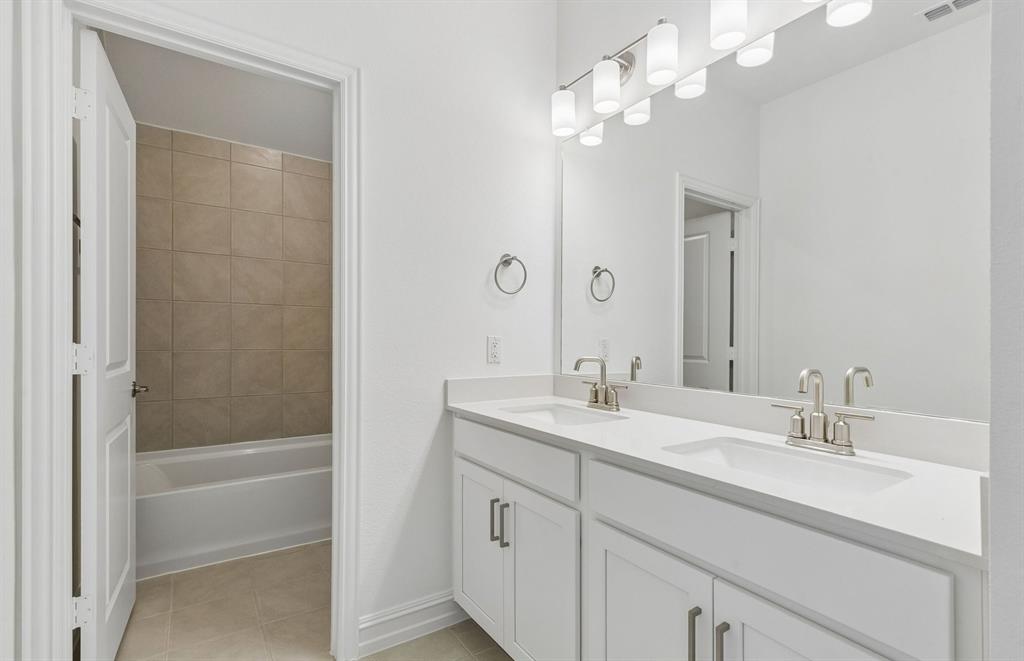 5958 Merian Drive Property Photo 18