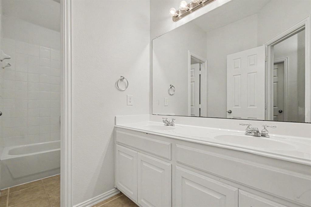 4111 Creek Hill Lane Property Photo 28