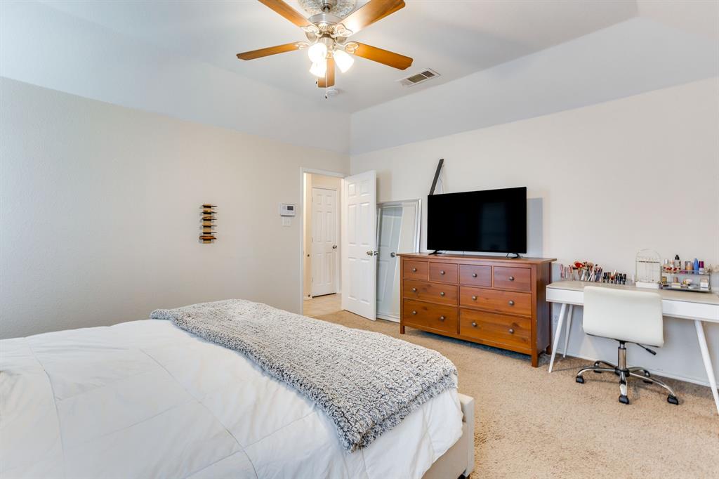 1020 Thistle Meade Circle Property Photo 24