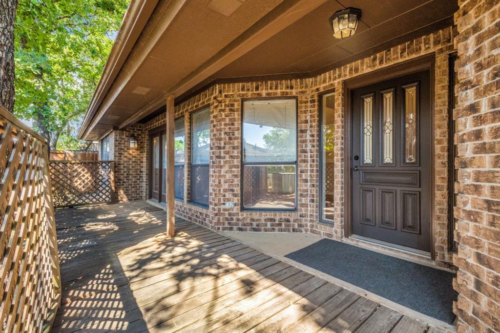 104 Summit Cove Property Photo 1