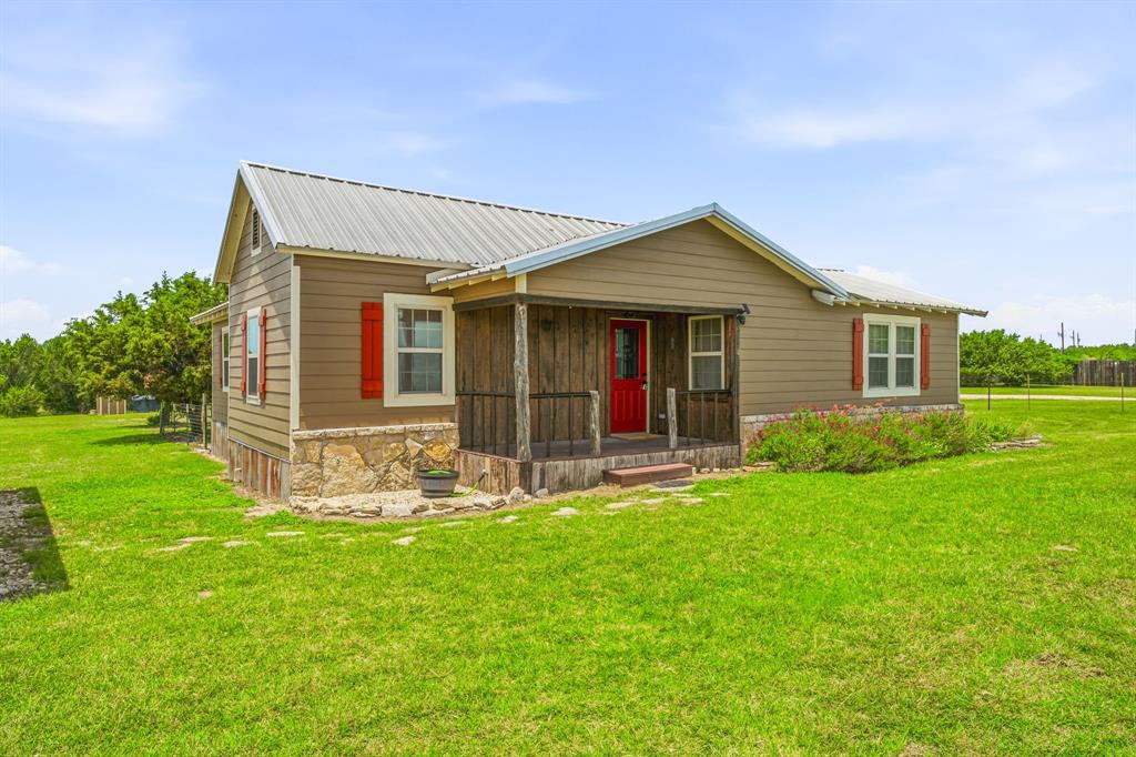 1470 Private Road 701 Property Photo 1