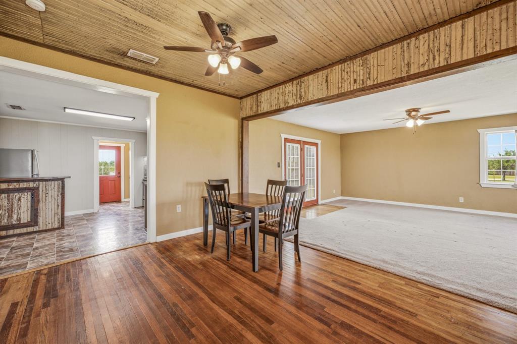 1470 Private Road 701 Property Photo 6