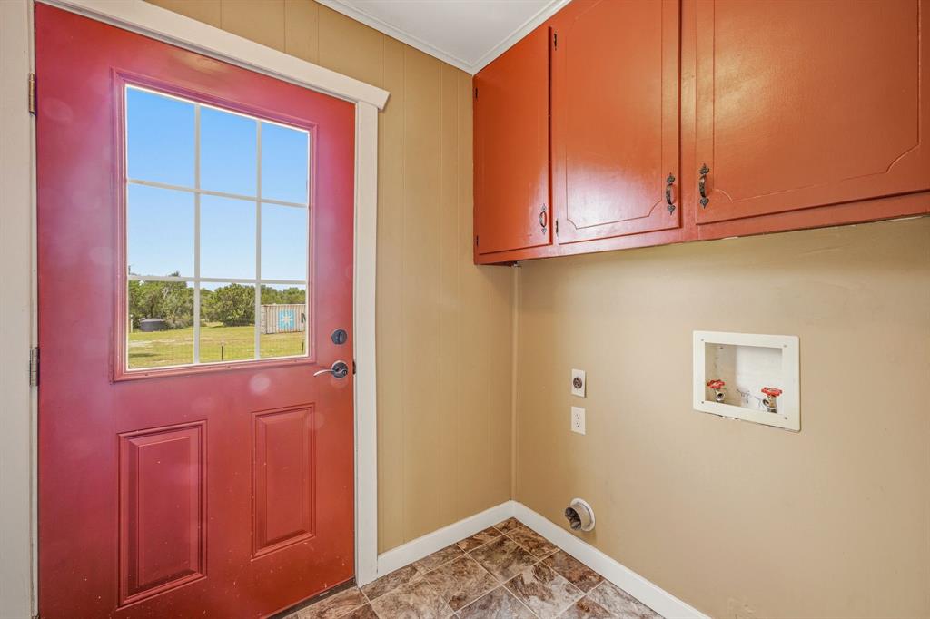 1470 Private Road 701 Property Photo 11