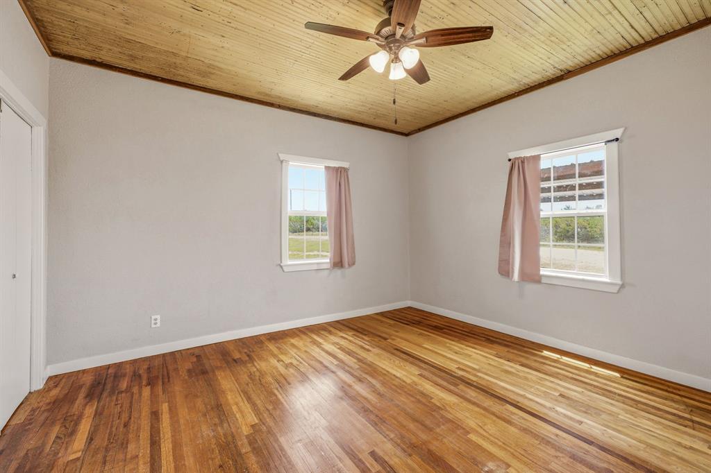 1470 Private Road 701 Property Photo 14