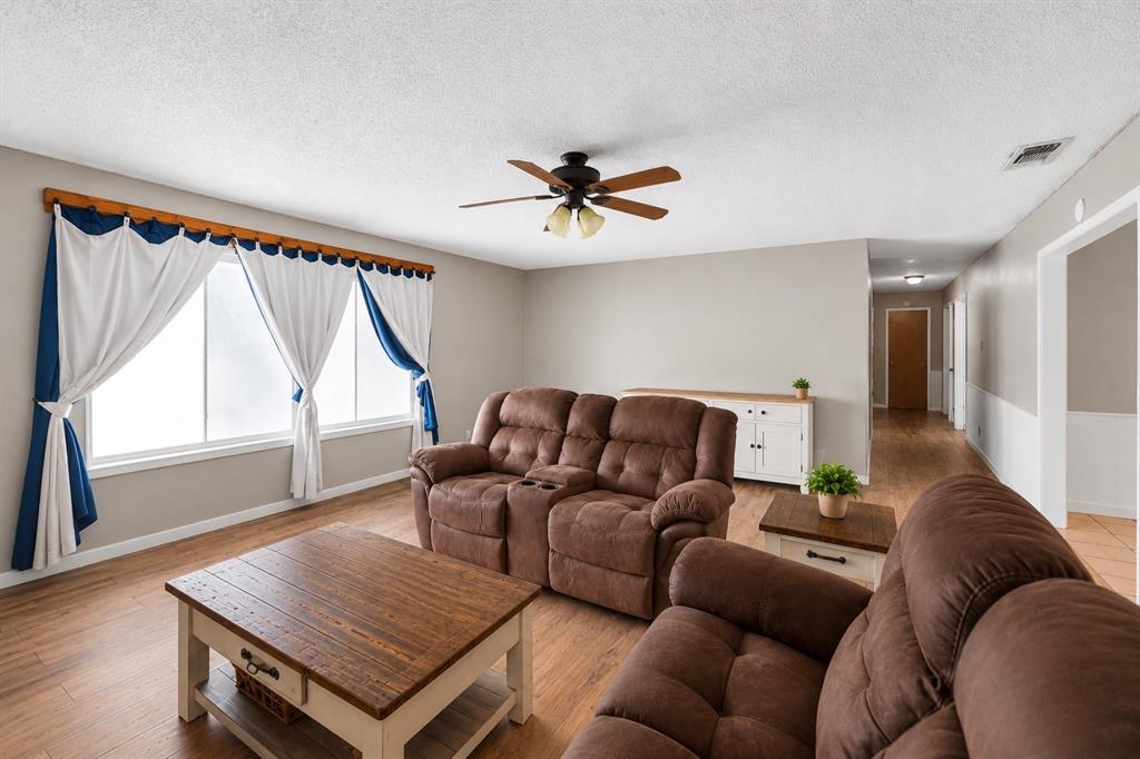 119 Dennis Street Property Photo 3