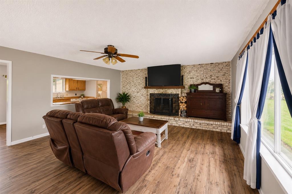 119 Dennis Street Property Photo 4