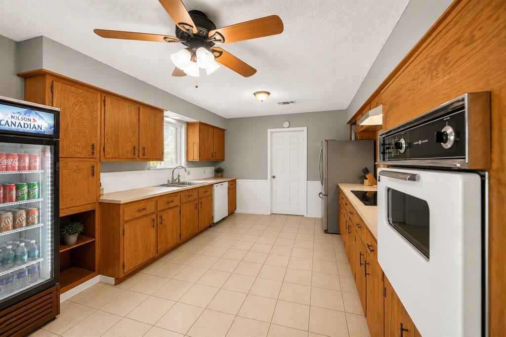 119 Dennis Street Property Photo 6