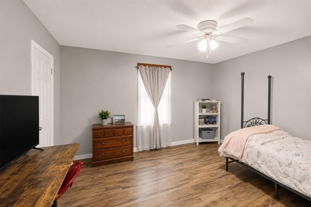 119 Dennis Street Property Photo 17