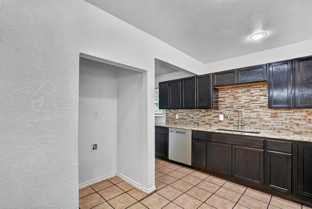 5301 Scoggins Street Property Photo 12