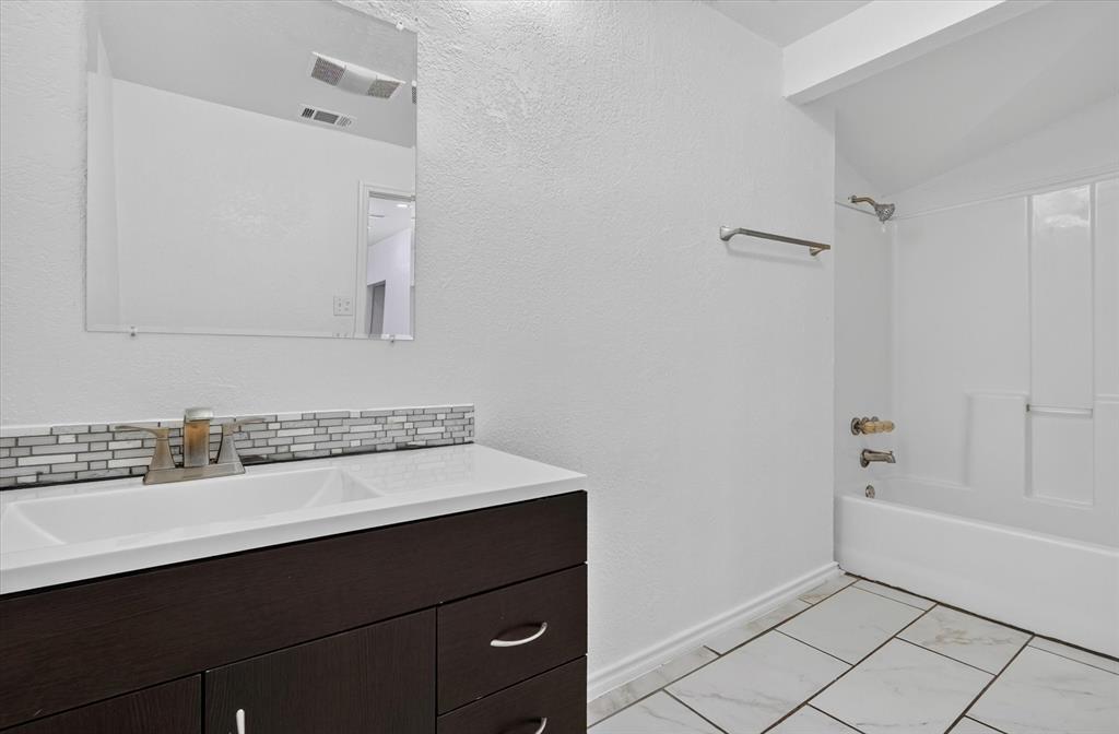 5301 Scoggins Street Property Photo 28