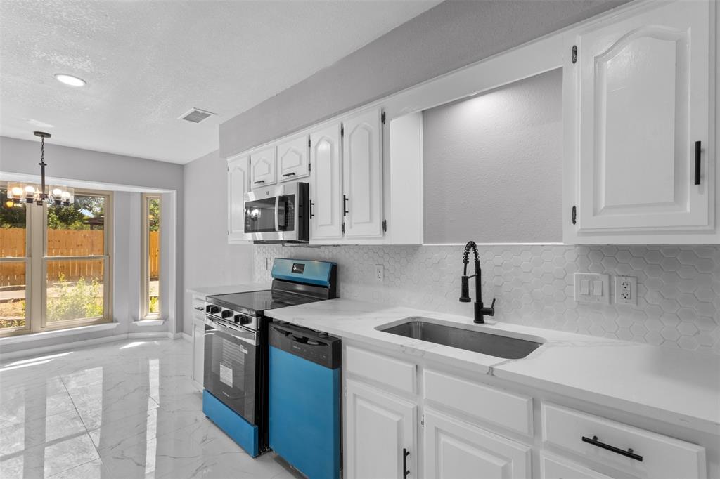 149 Lassetter Drive Property Photo 8