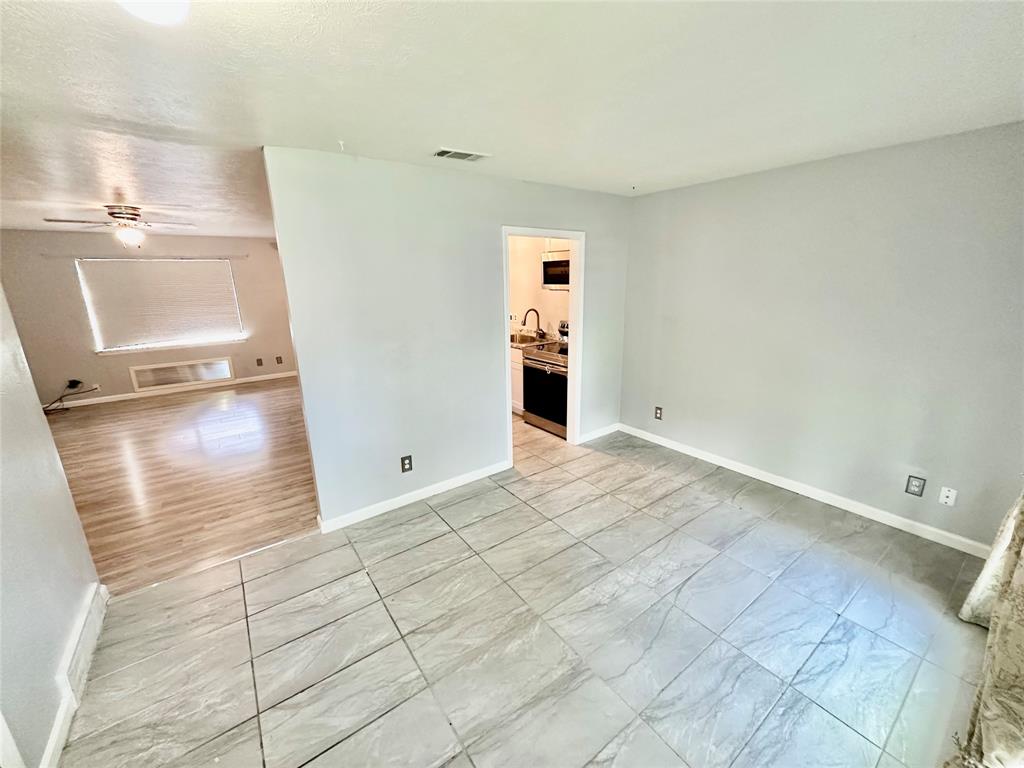 1110 Barclay Drive Property Photo 6