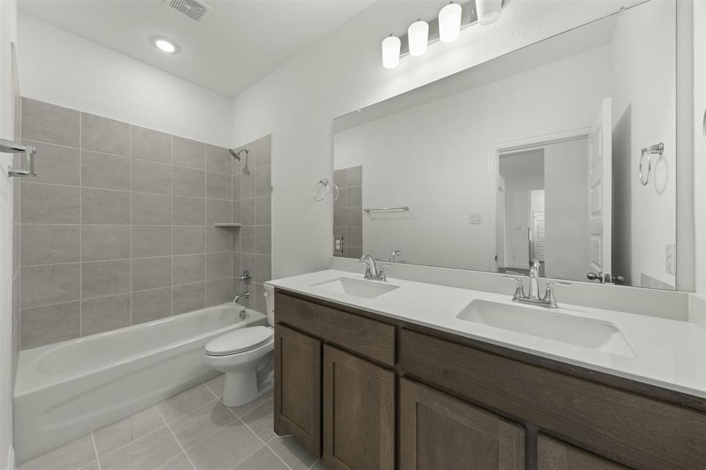 313 Hollingsworth Lane Property Photo 10