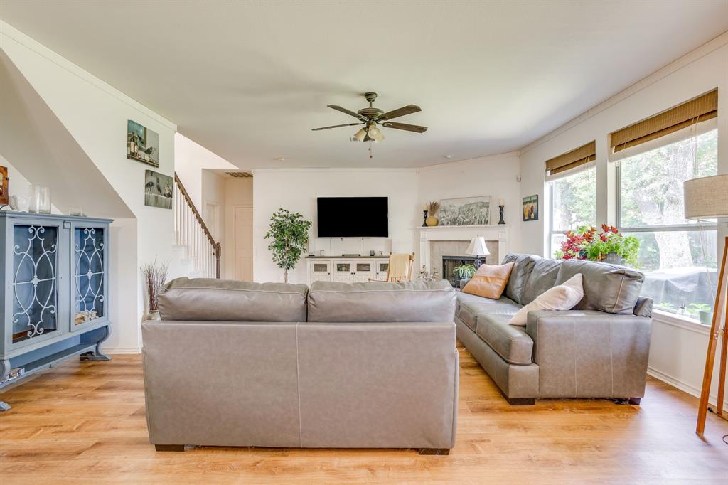 525 Oakbrook Drive Property Photo 18