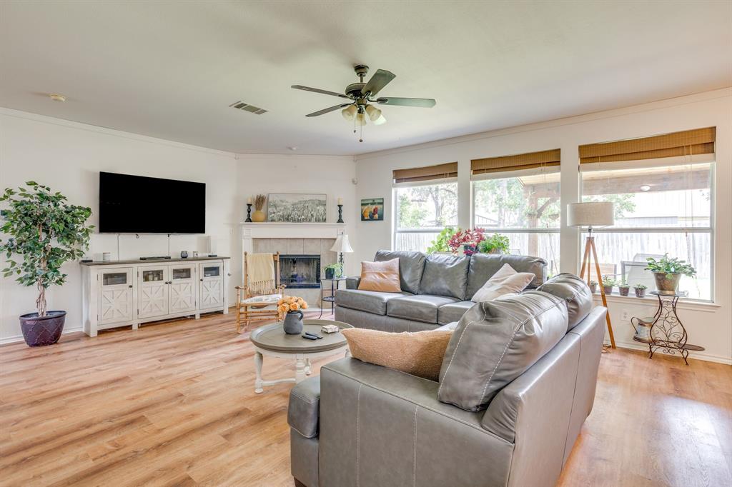 525 Oakbrook Drive Property Photo 19