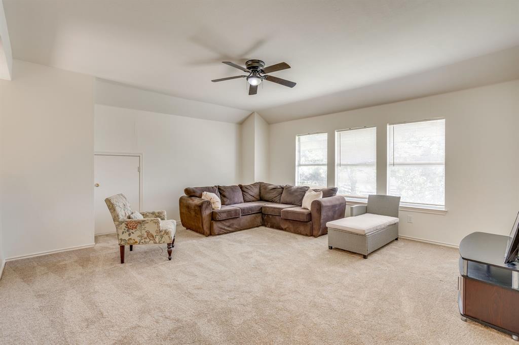 525 Oakbrook Drive Property Photo 32