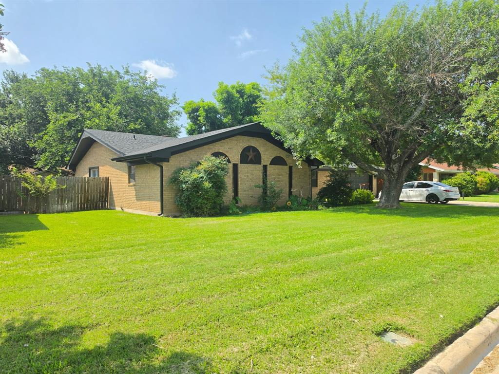 2404 Monticello Street Property Photo 1