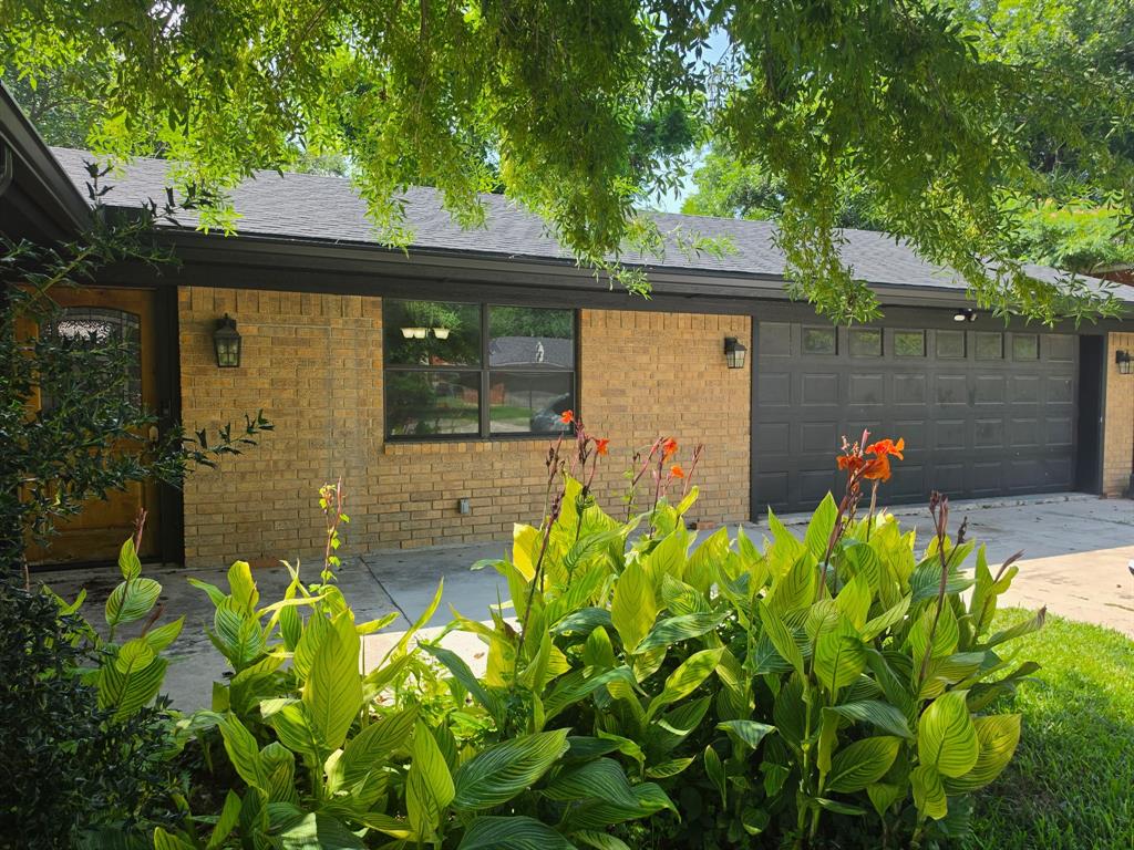 2404 Monticello Street Property Photo 3