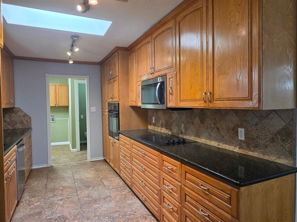 2404 Monticello Street Property Photo 7