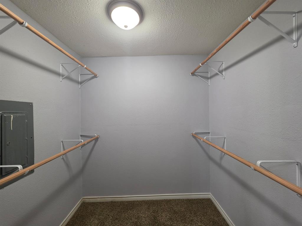 2404 Monticello Street Property Photo 13