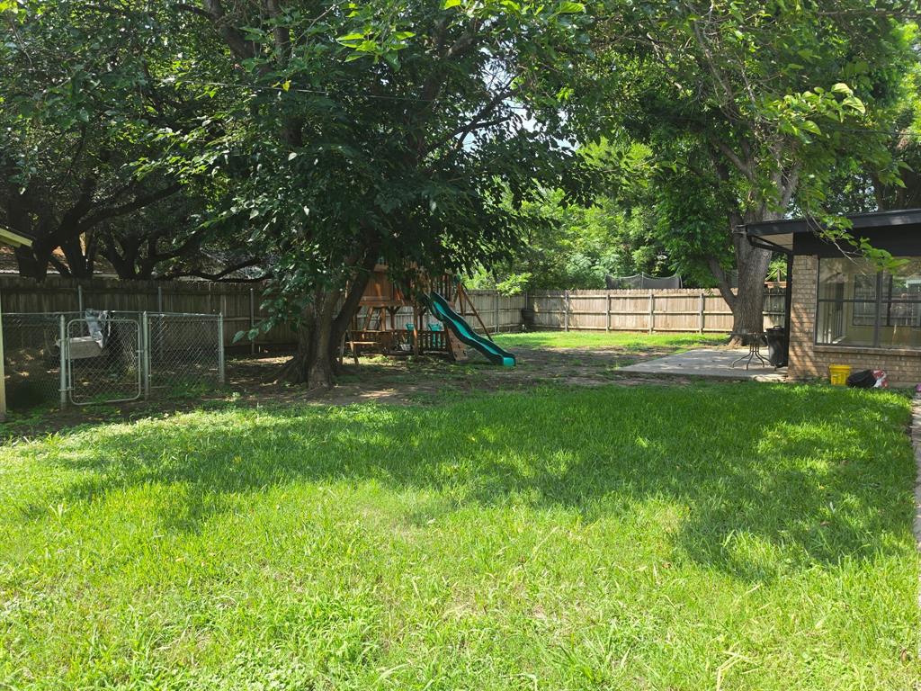 2404 Monticello Street Property Photo 18