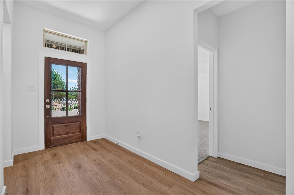 1422 Quail Creek Drive Property Photo 3